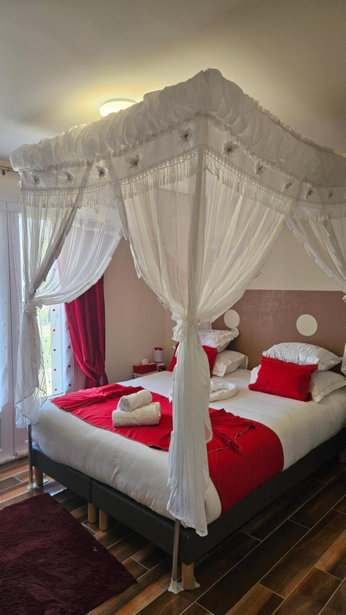 Esprit Etape Bed and Breakfast Saint-Barthélemy-de-Vals Buitenkant foto
